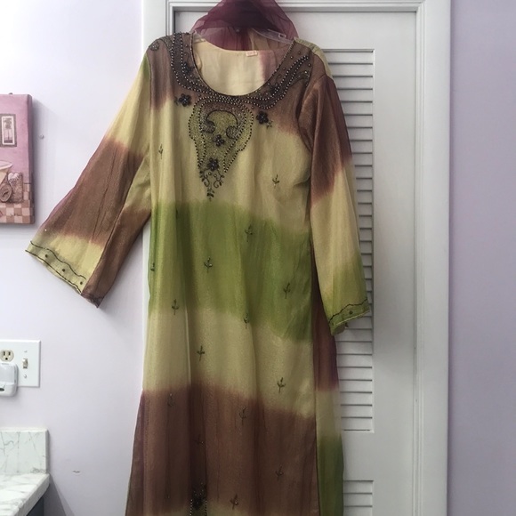 Dress - Picture 5 of 6